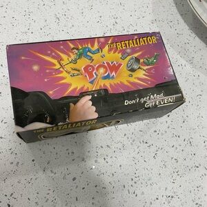 The retaliator car dashboard noise machine